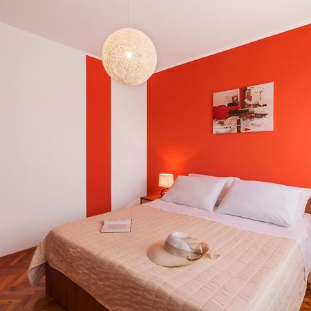 PUY Two Bedroom Apartment, Nice Neighborhood, Free Parking, Wifi מראה חיצוני תמונה