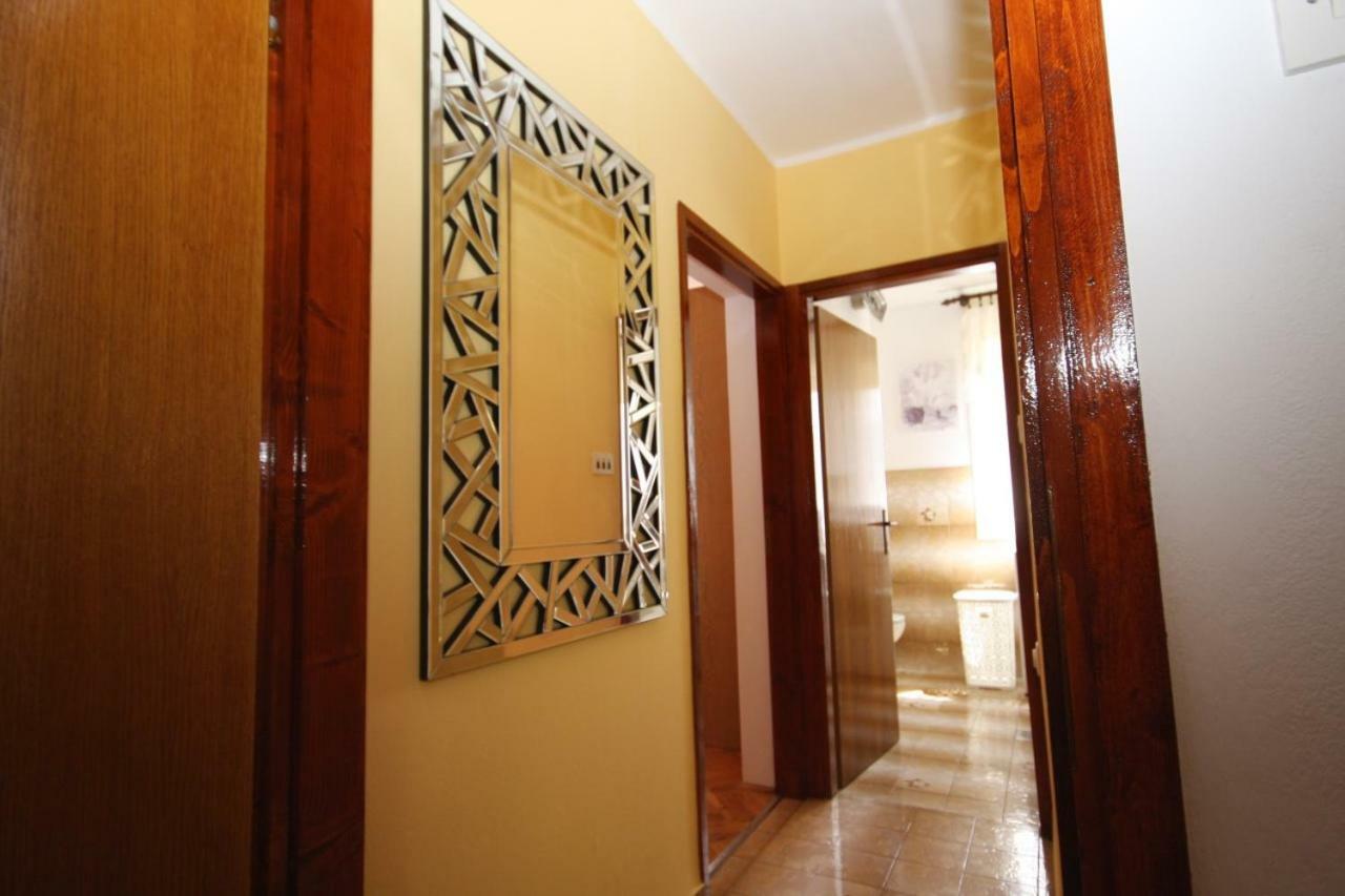PUY Two Bedroom Apartment, Nice Neighborhood, Free Parking, Wifi מראה חיצוני תמונה