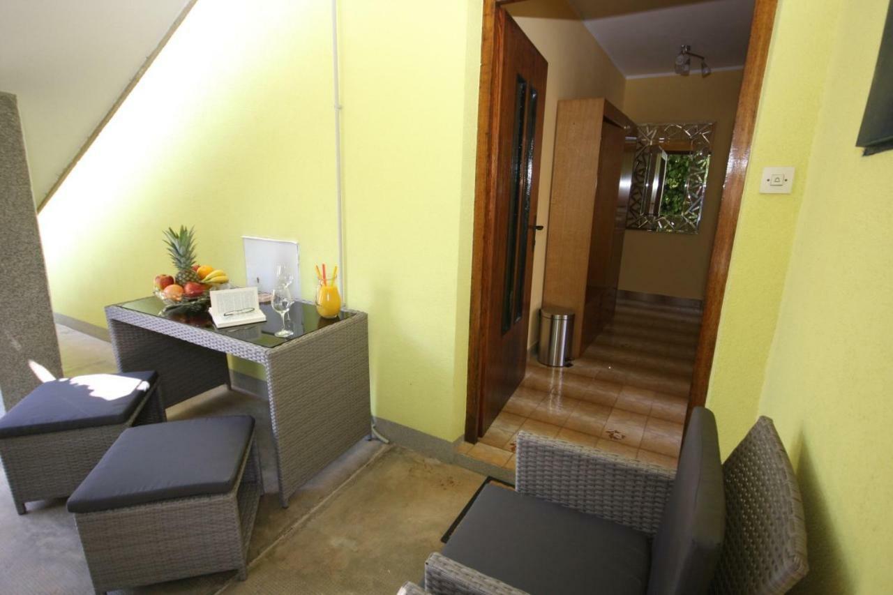 PUY Two Bedroom Apartment, Nice Neighborhood, Free Parking, Wifi מראה חיצוני תמונה