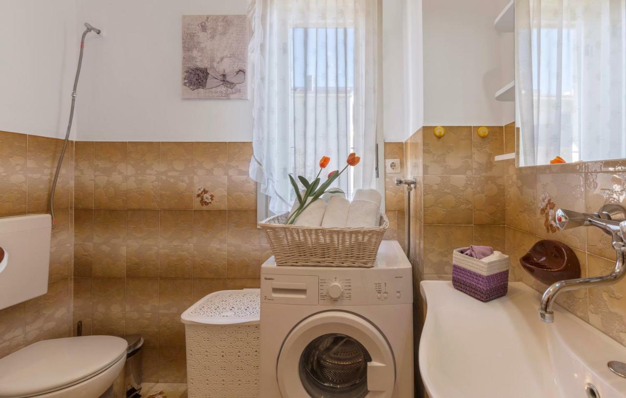 PUY Two Bedroom Apartment, Nice Neighborhood, Free Parking, Wifi מראה חיצוני תמונה